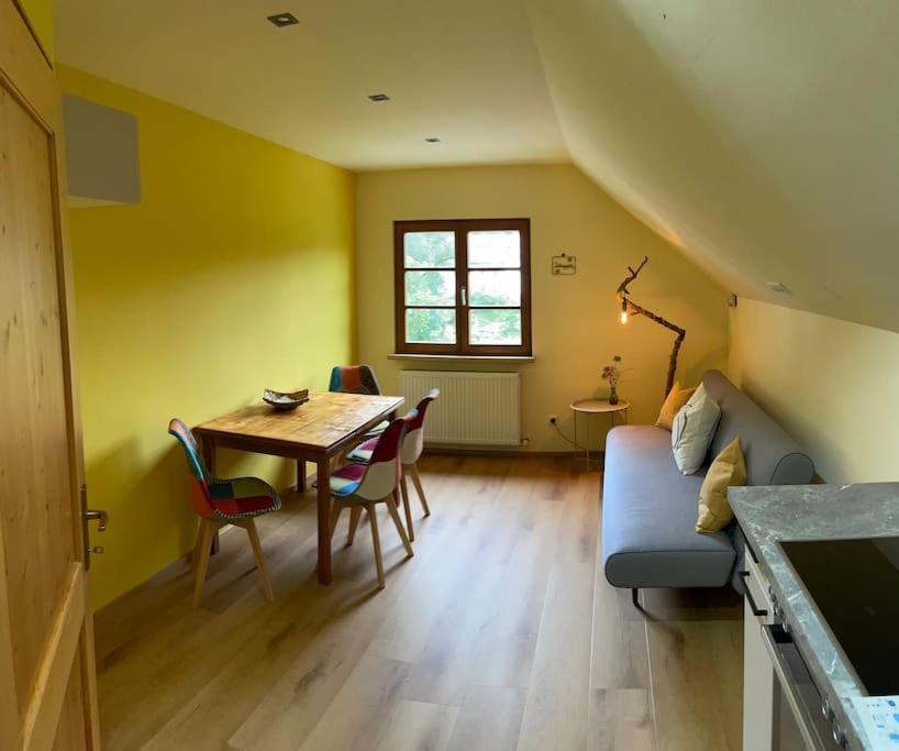 Neu Renoviertes 2Zi Appartment Im Dg Feldkirch Exterior photo